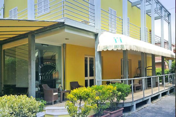 Hotel Illi Marina di Massa Dış mekan fotoğraf